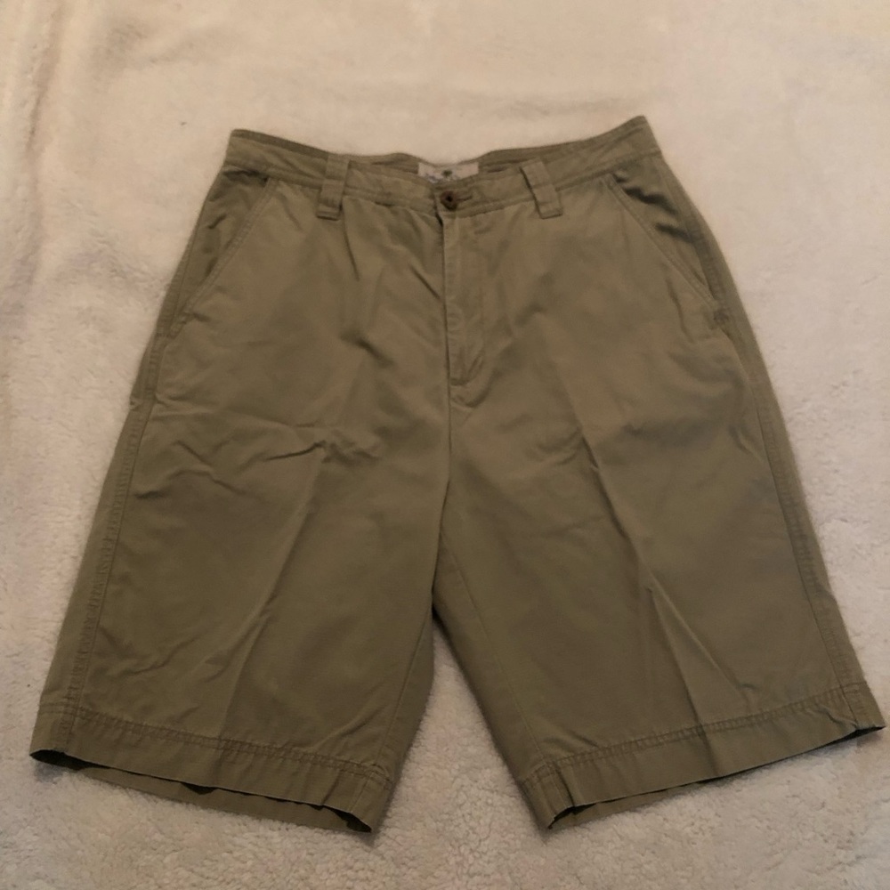 Classic Men's Khaki Shorts